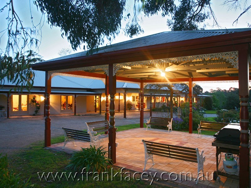 5 High Street, Guys Hill VIC 3807