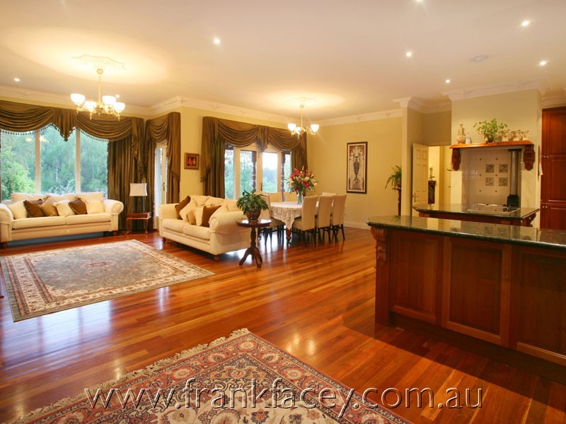 5 High Street, Guys Hill VIC 3807