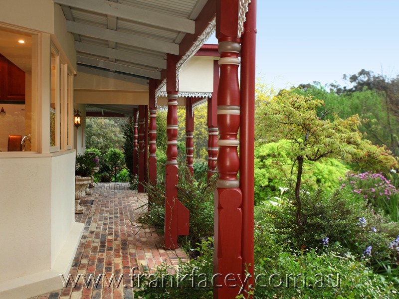 5 High St, Guys Hill VIC 3807