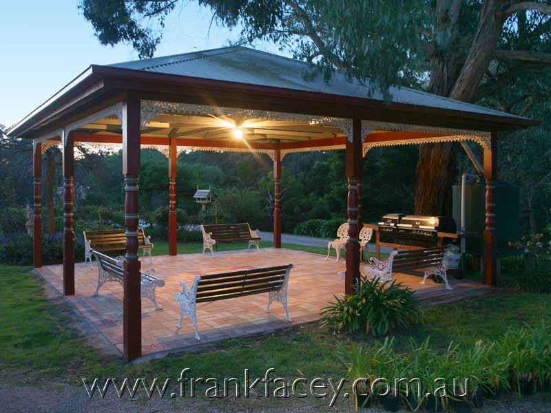 5 High St, Guys Hill VIC 3807