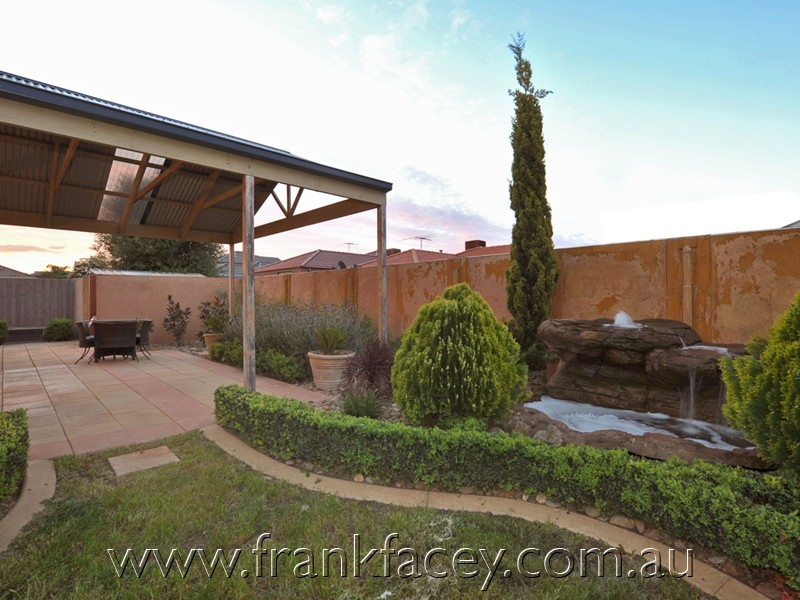 6 Avendon Court, Narre Warren South VIC 3805