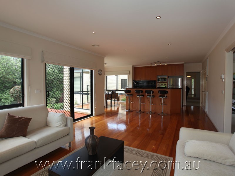 7 Petrel Place, Berwick VIC 3806