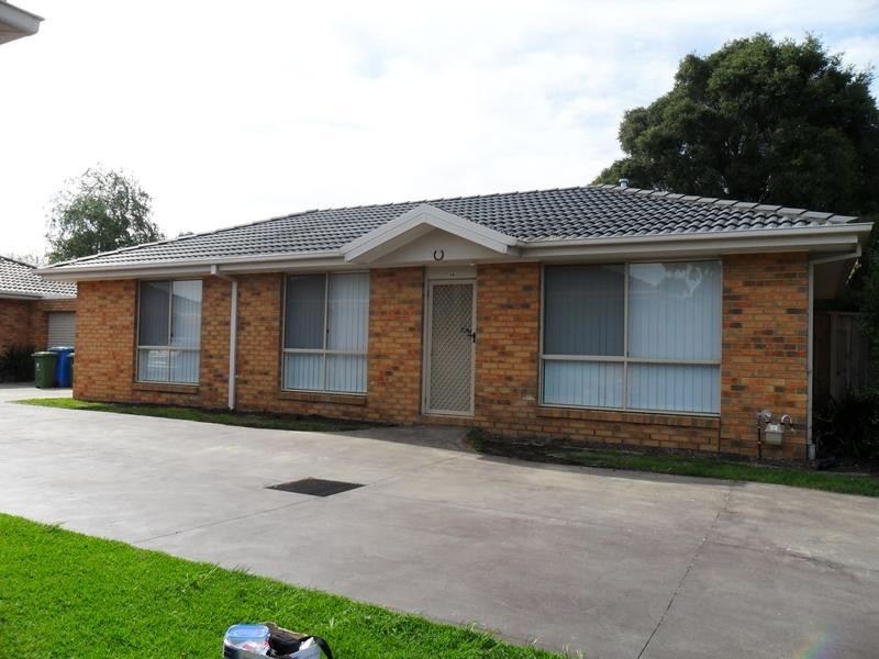 38 Warren Close, Narre Warren VIC 3805