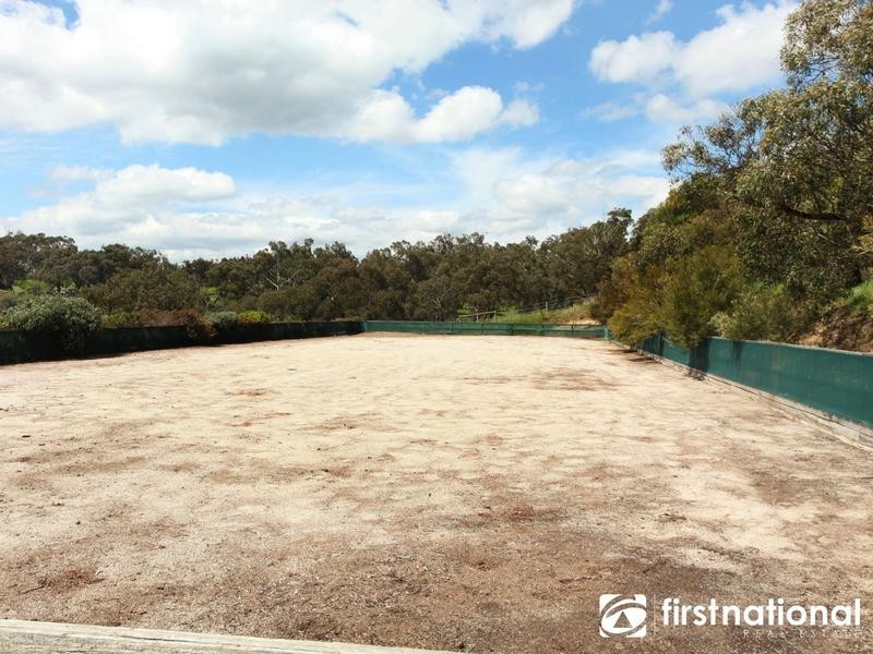 114 Boundary Rd, Narre Warren East VIC 3804