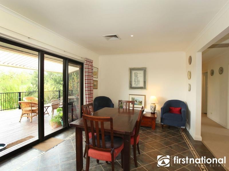 114 Boundary Rd, Narre Warren East VIC 3804