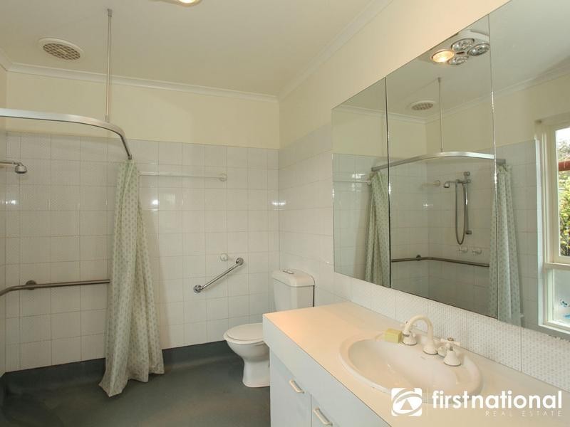 114 Boundary Rd, Narre Warren East VIC 3804