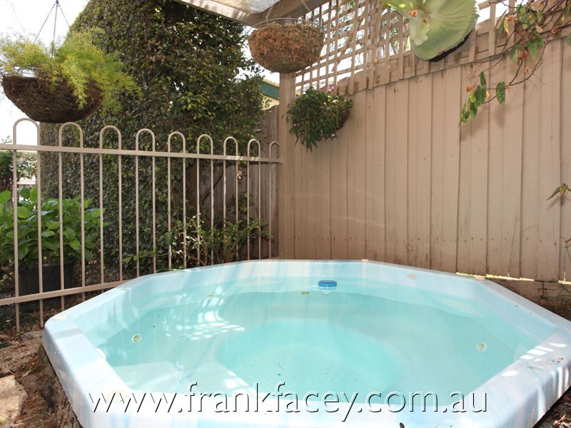 115 Telford Drive, Berwick VIC 3806