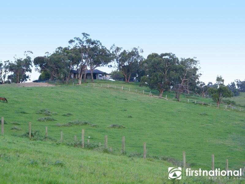 340 Pakenham Rd, Pakenham VIC 3810