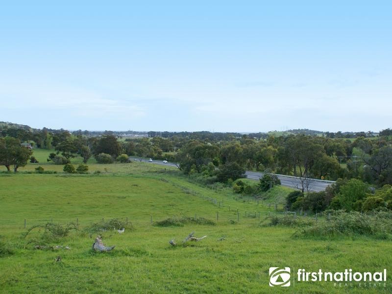 340 Pakenham Rd, Pakenham VIC 3810