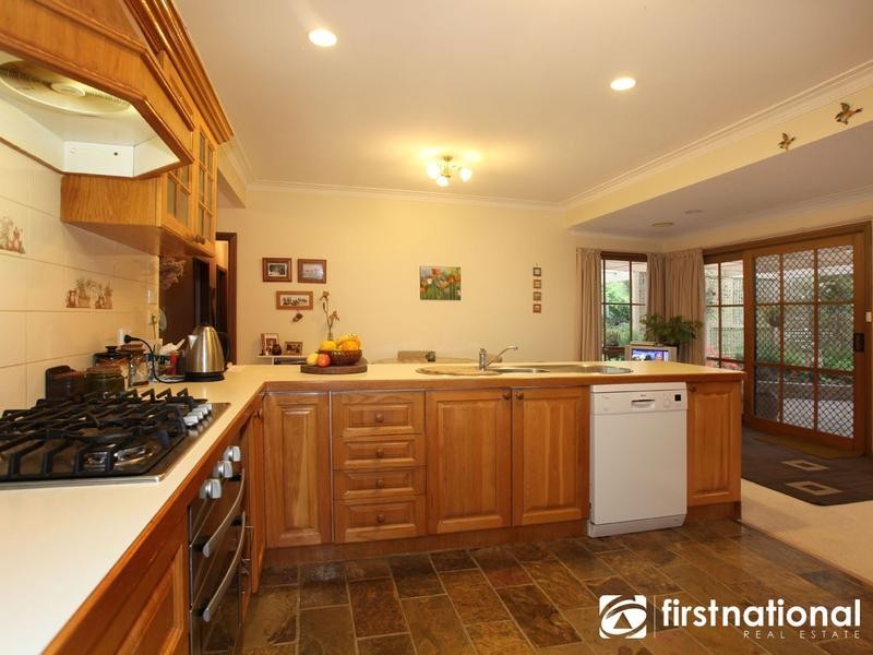 12 Aranmore Crescent, Narre Warren North VIC 3804
