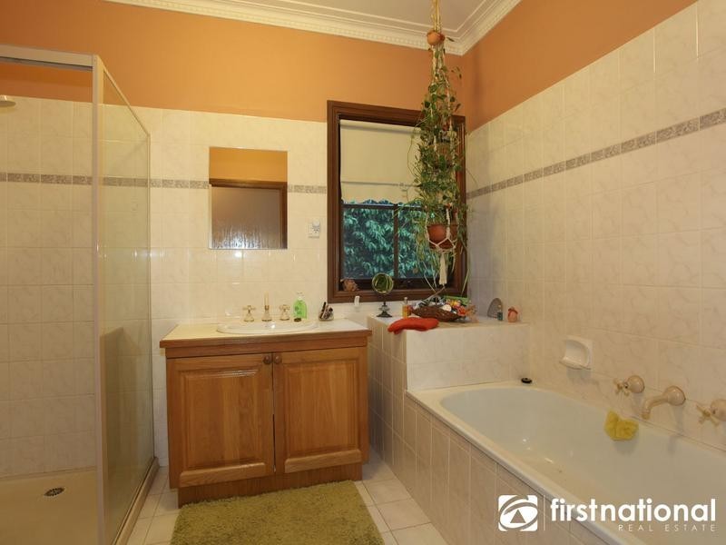 12 Aranmore Crescent, Narre Warren North VIC 3804