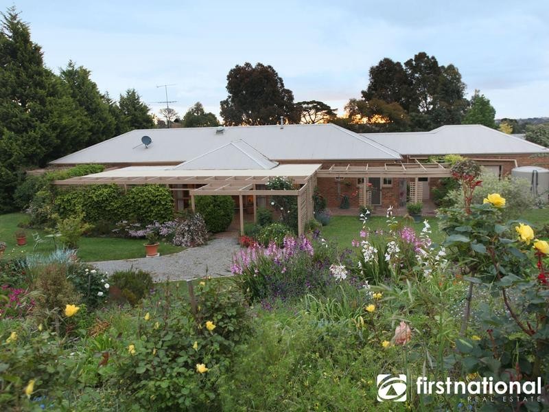 12 Aranmore Crescent, Narre Warren North VIC 3804