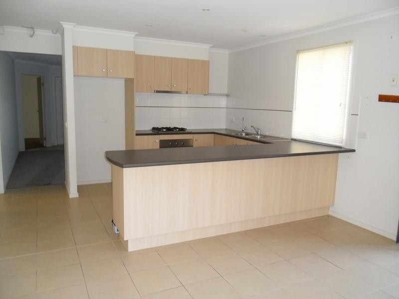 53 Melzak Way, Berwick VIC 3806