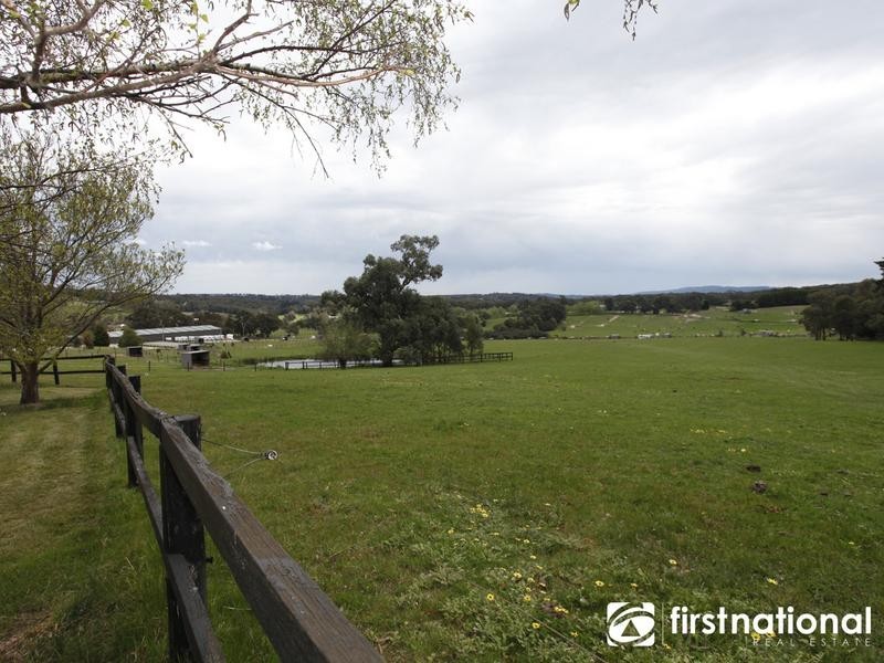 195-225 Split Rock Rd, Beaconsfield Upper VIC 3808