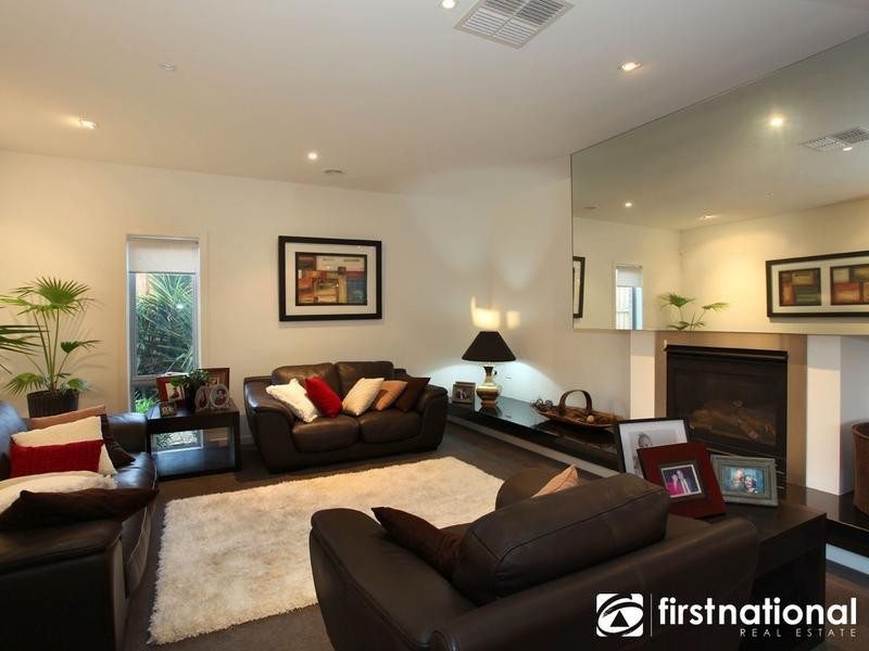 15 Chase Boulevard, Berwick VIC 3806