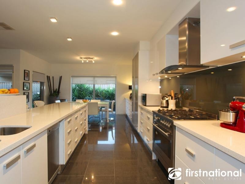 15 Chase Boulevard, Berwick VIC 3806