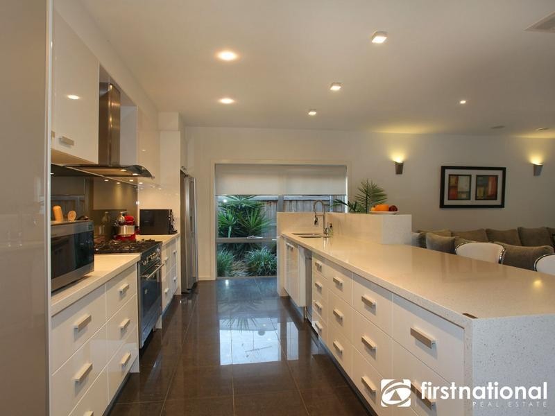 15 Chase Boulevard, Berwick VIC 3806