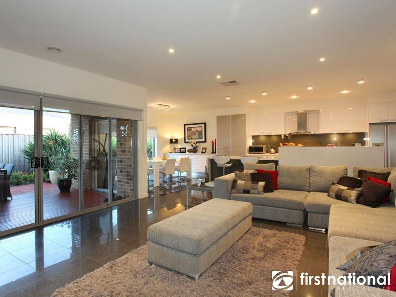 15 Chase Boulevard, Berwick VIC 3806