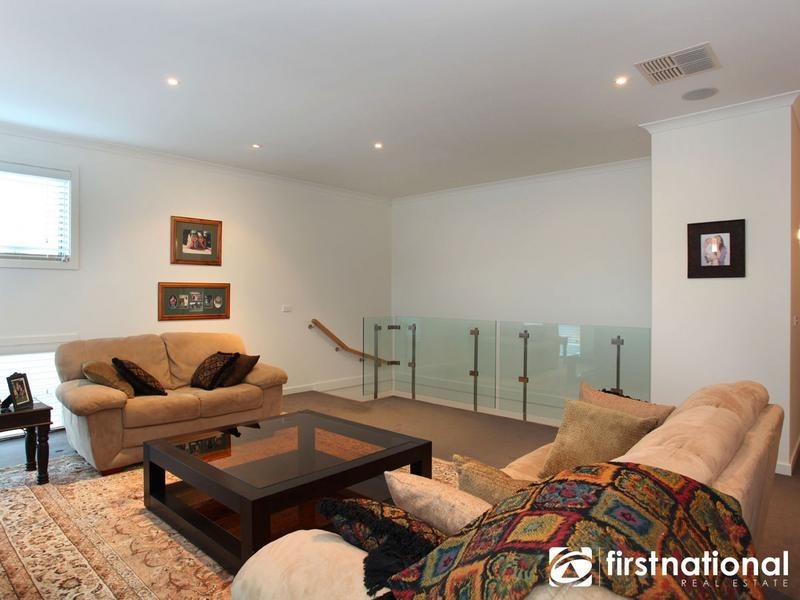 15 Chase Boulevard, Berwick VIC 3806