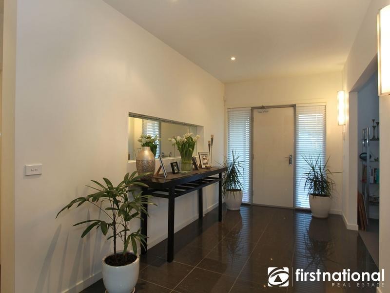 15 Chase Boulevard, Berwick VIC 3806