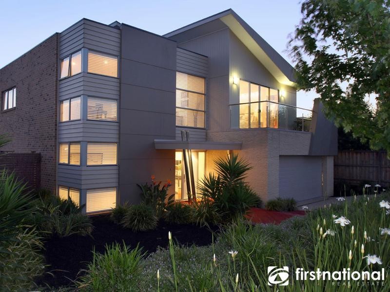 15 Chase Boulevard, Berwick VIC 3806