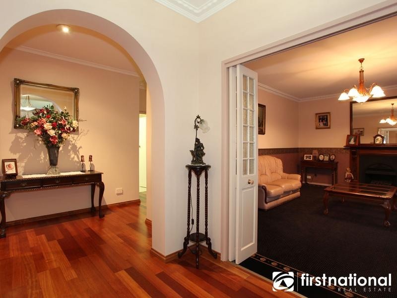 4 Miller Street, Berwick VIC 3806