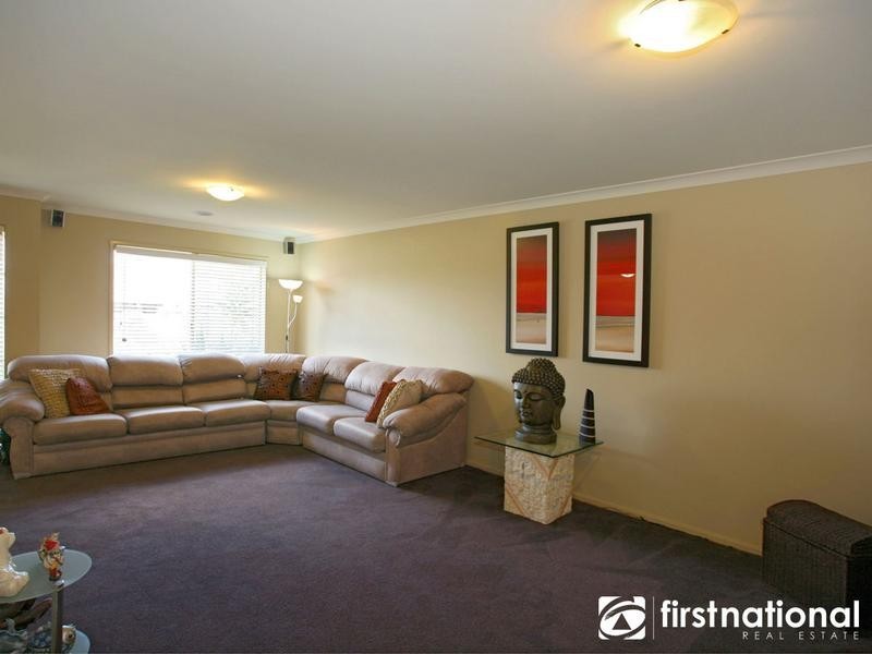 36 Meadowlands Way, Berwick VIC 3806