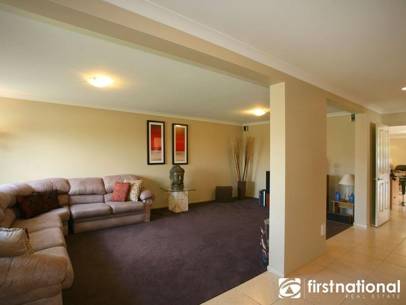 36 Meadowlands Way, Berwick VIC 3806