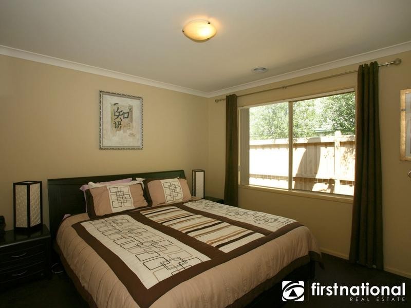 36 Meadowlands Way, Berwick VIC 3806