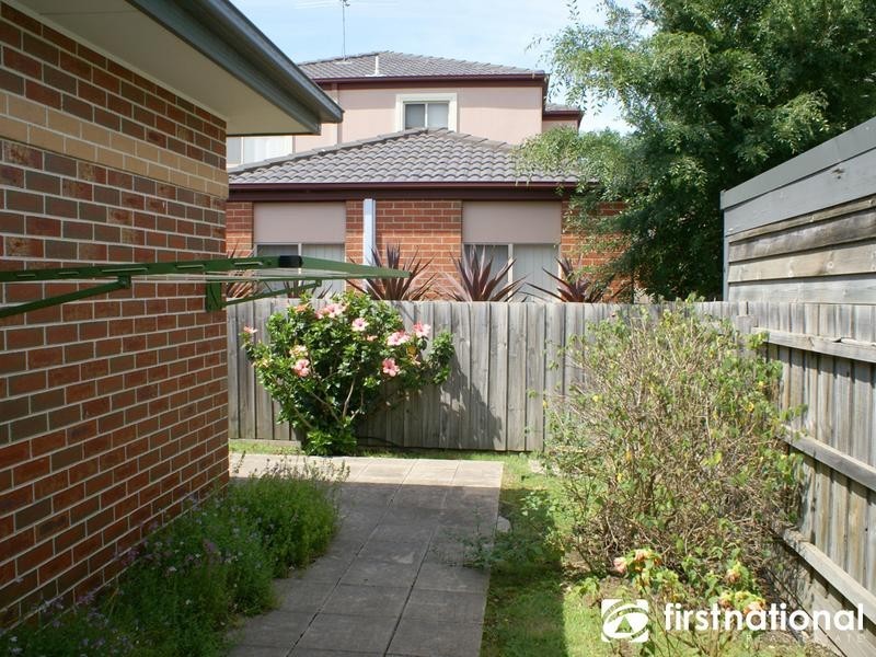 12/21-25 Parkhill Drive, Berwick VIC 3806