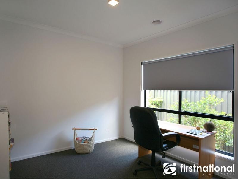 12 Downing Square, Pakenham VIC 3810