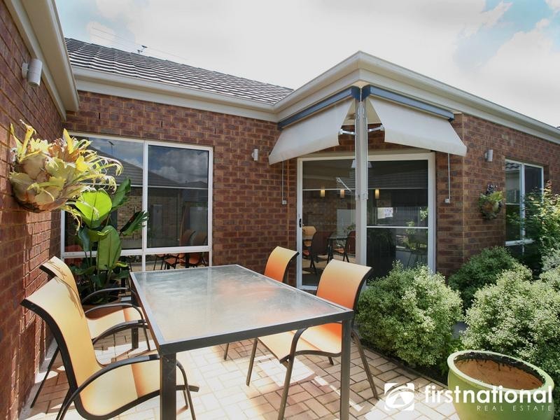 14 Downing Square, Pakenham VIC 3810
