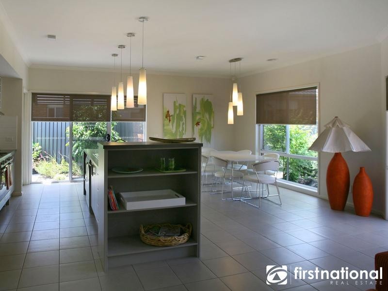 14 Downing Square, Pakenham VIC 3810