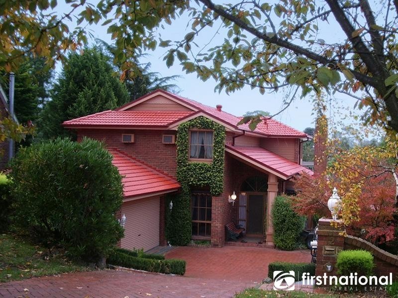 12 Inglis Road, Berwick VIC 3806