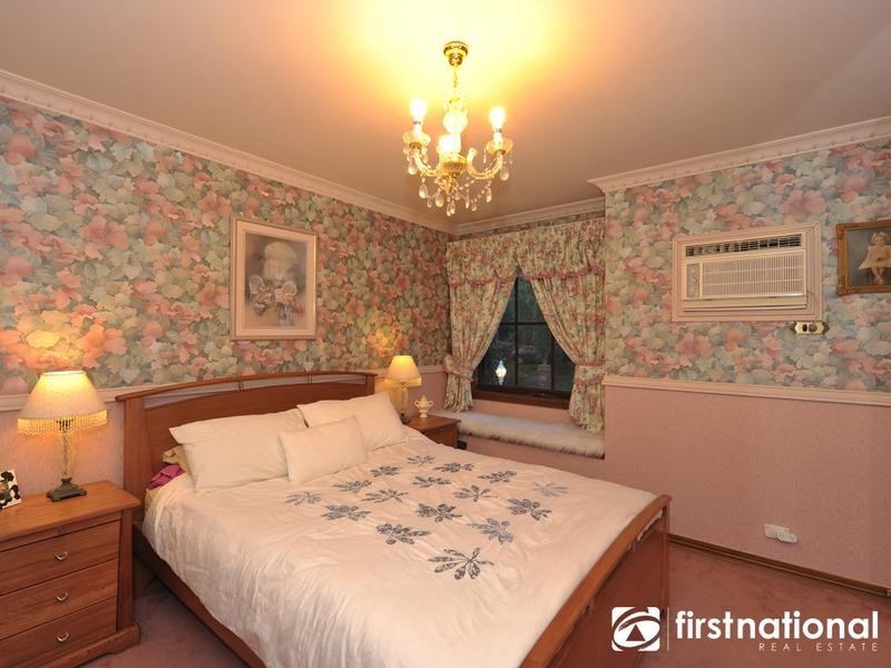 12 Inglis Road, Berwick VIC 3806