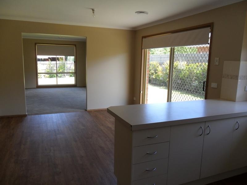 15 Euroa Avenue, Berwick VIC 3806