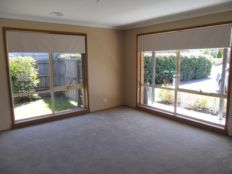 15 Euroa Avenue, Berwick VIC 3806