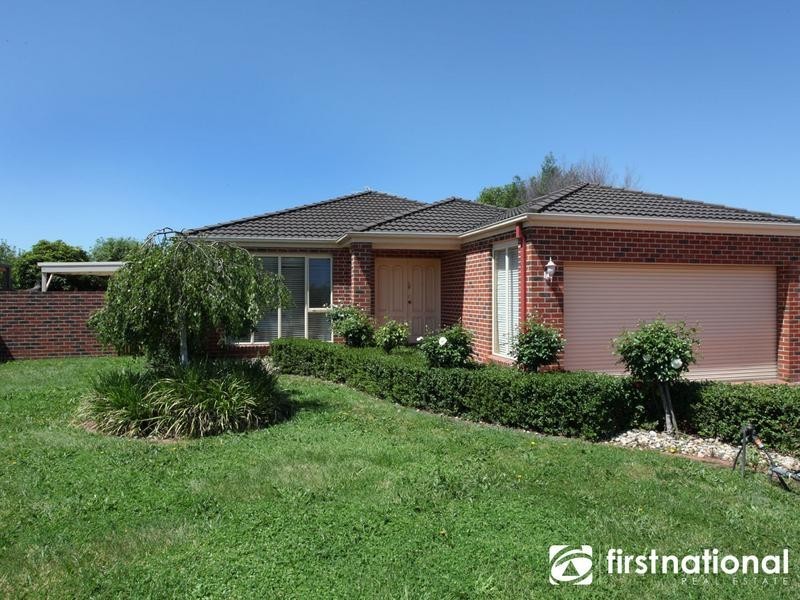 11 Milparinka Way, Berwick VIC 3806
