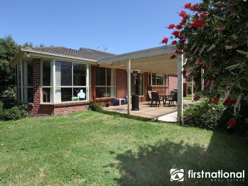 11 Milparinka Way, Berwick VIC 3806