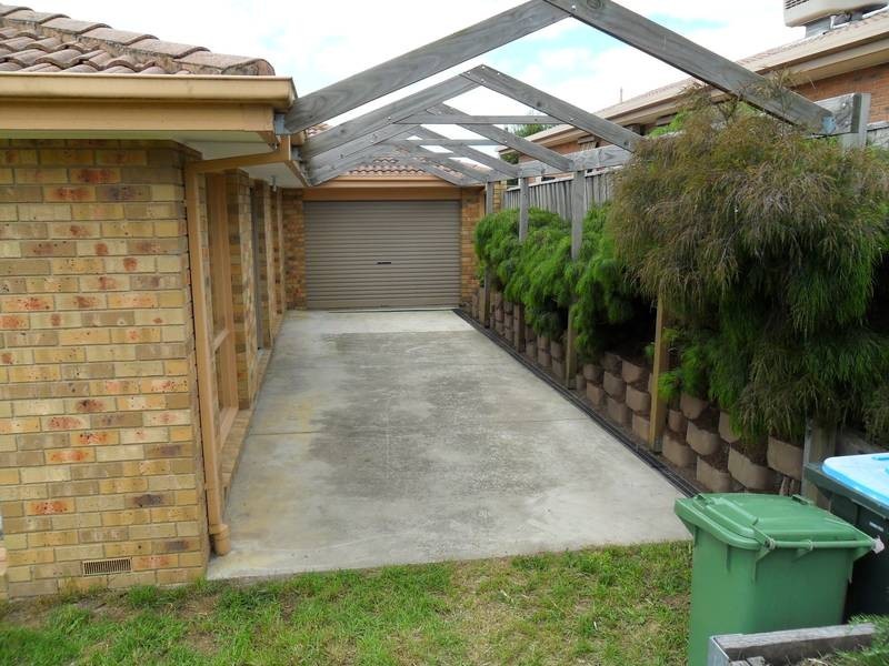 12 Waverley Close, Narre Warren VIC 3805