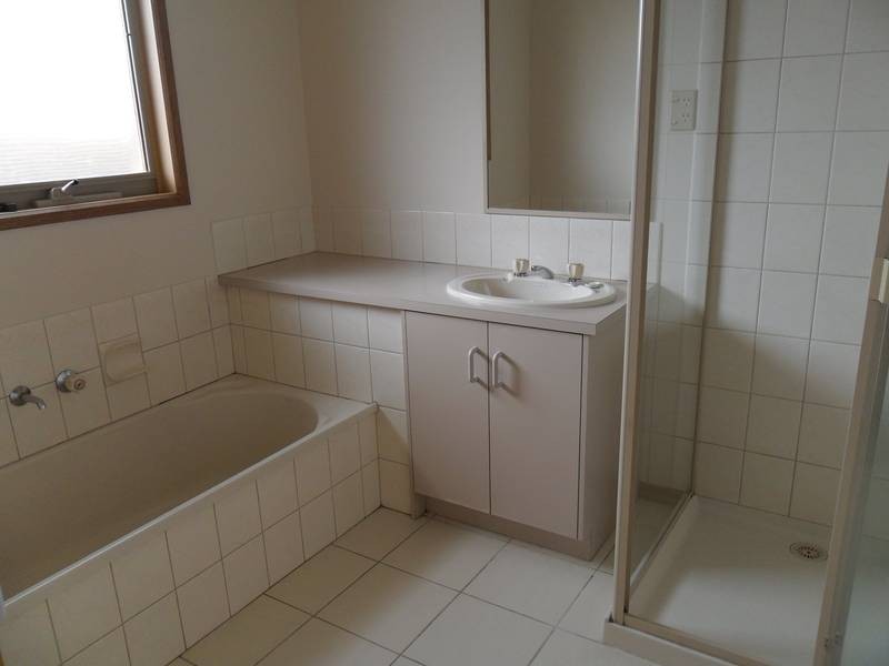 12 Waverley Close, Narre Warren VIC 3805