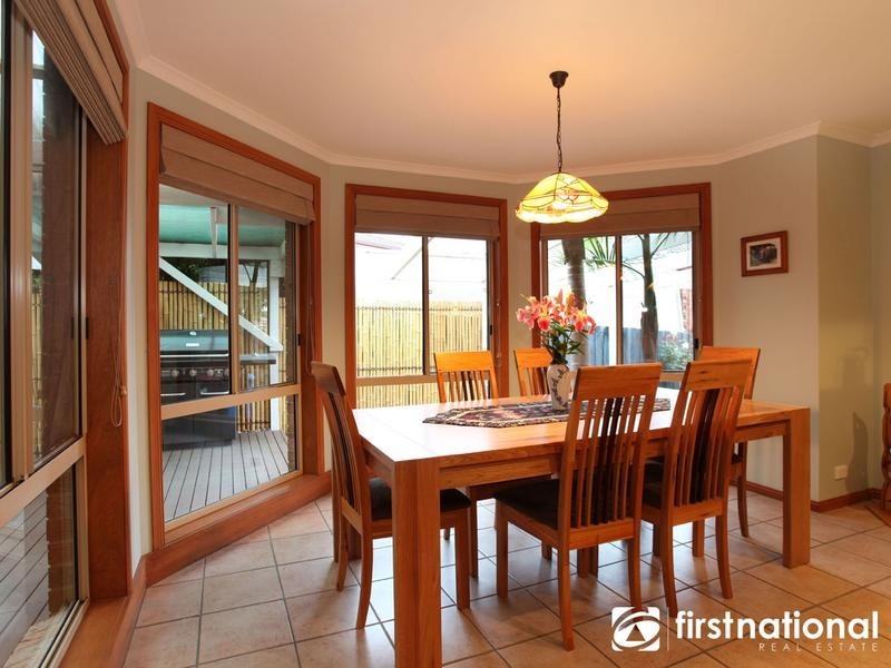 13 Glendale Crescent, Berwick VIC 3806