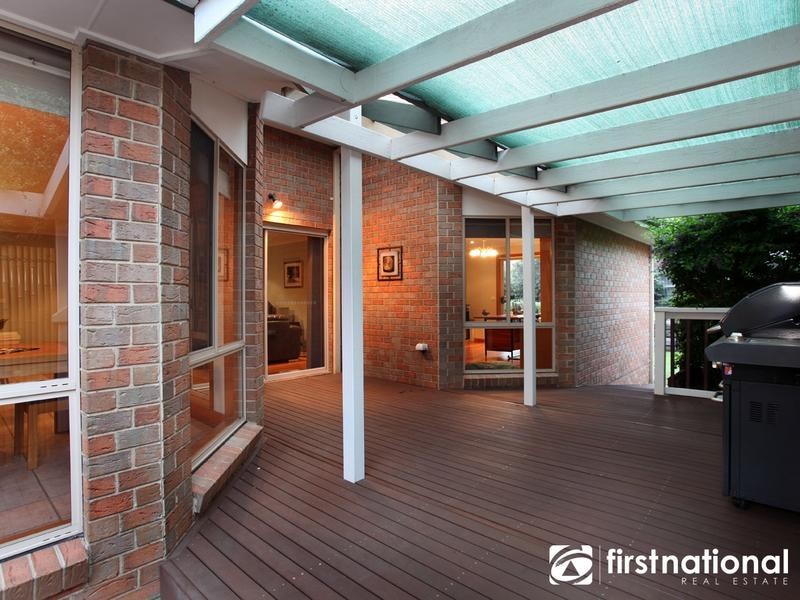 13 Glendale Crescent, Berwick VIC 3806