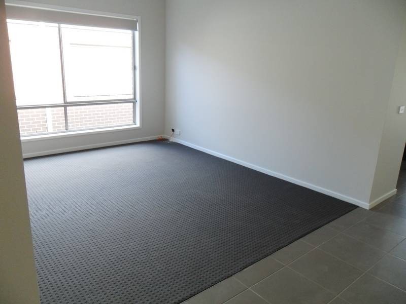 77 Sable Drive, Cranbourne North VIC 3977