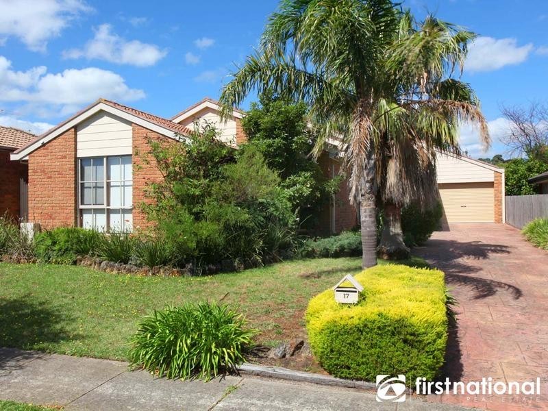 17 Lexcen Close, Berwick VIC 3806