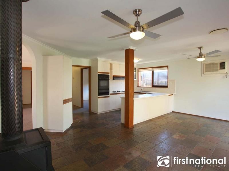 17 Lexcen Close, Berwick VIC 3806