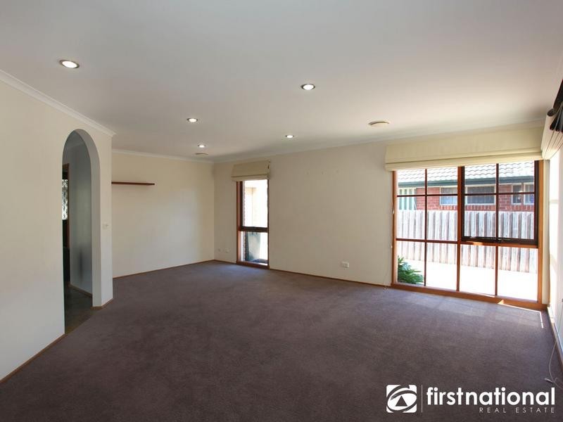 17 Lexcen Close, Berwick VIC 3806