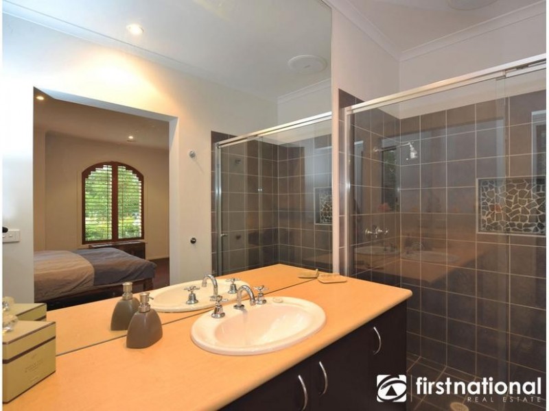13 Viewbank Rise, Beaconsfield VIC 3807