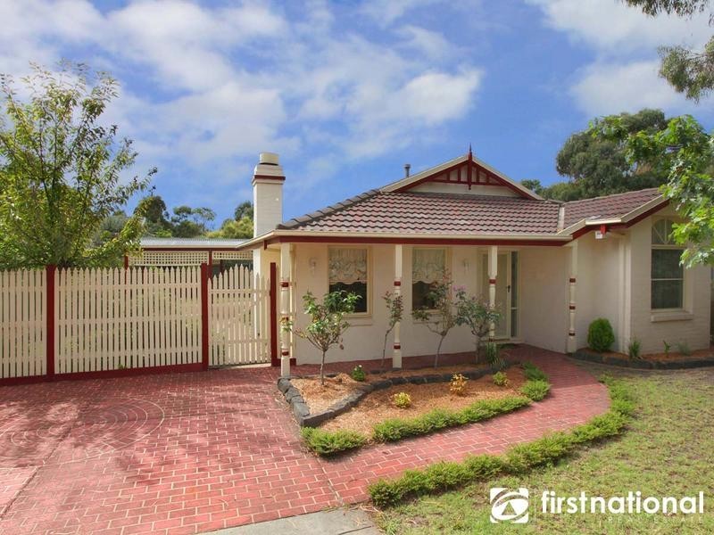 5 Magdalena Place, Berwick VIC 3806