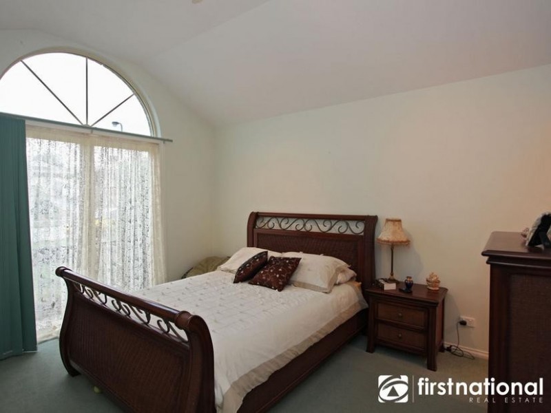 27 John Fisher Drive, Berwick VIC 3806